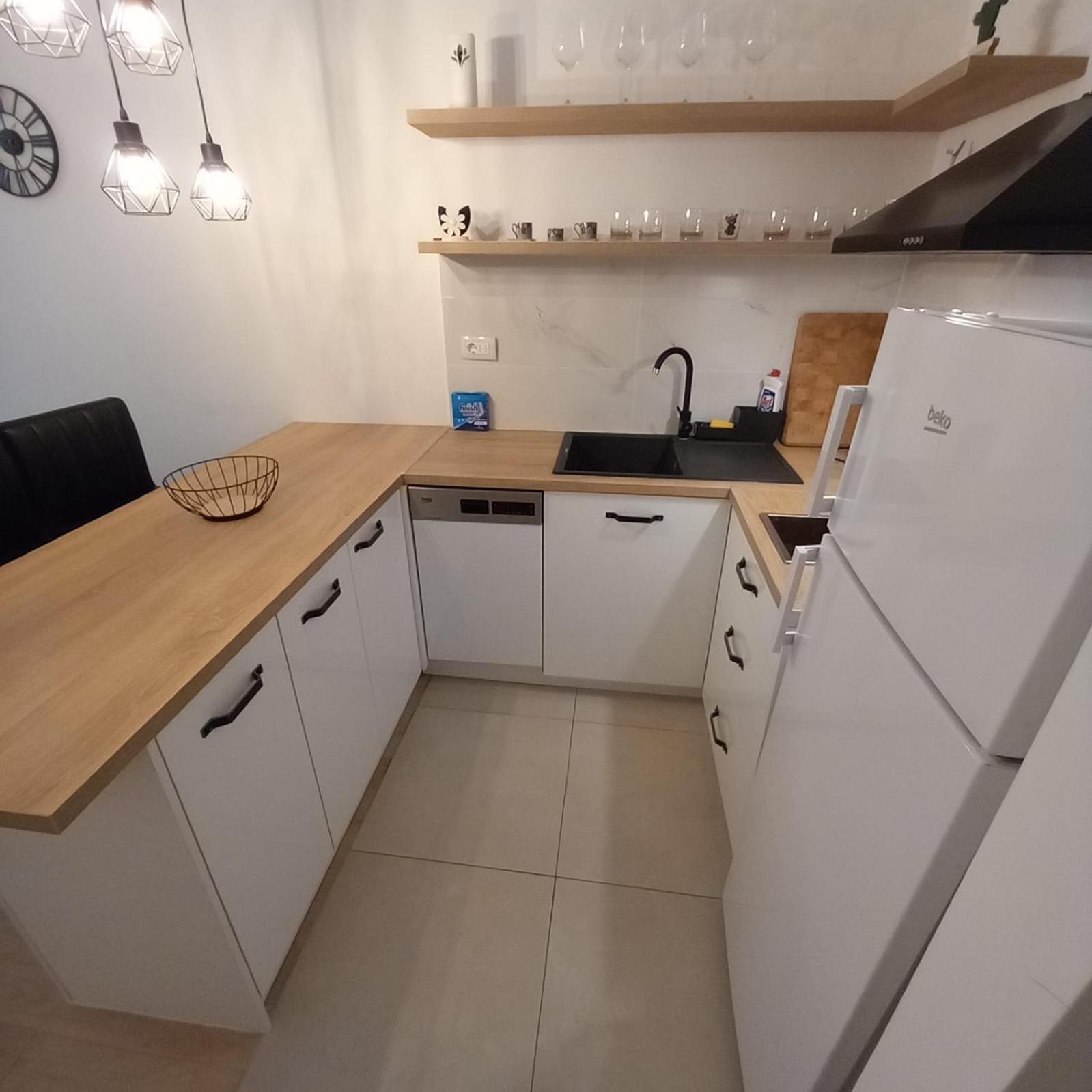 Emza Sea View Apartment バール エクステリア 写真
